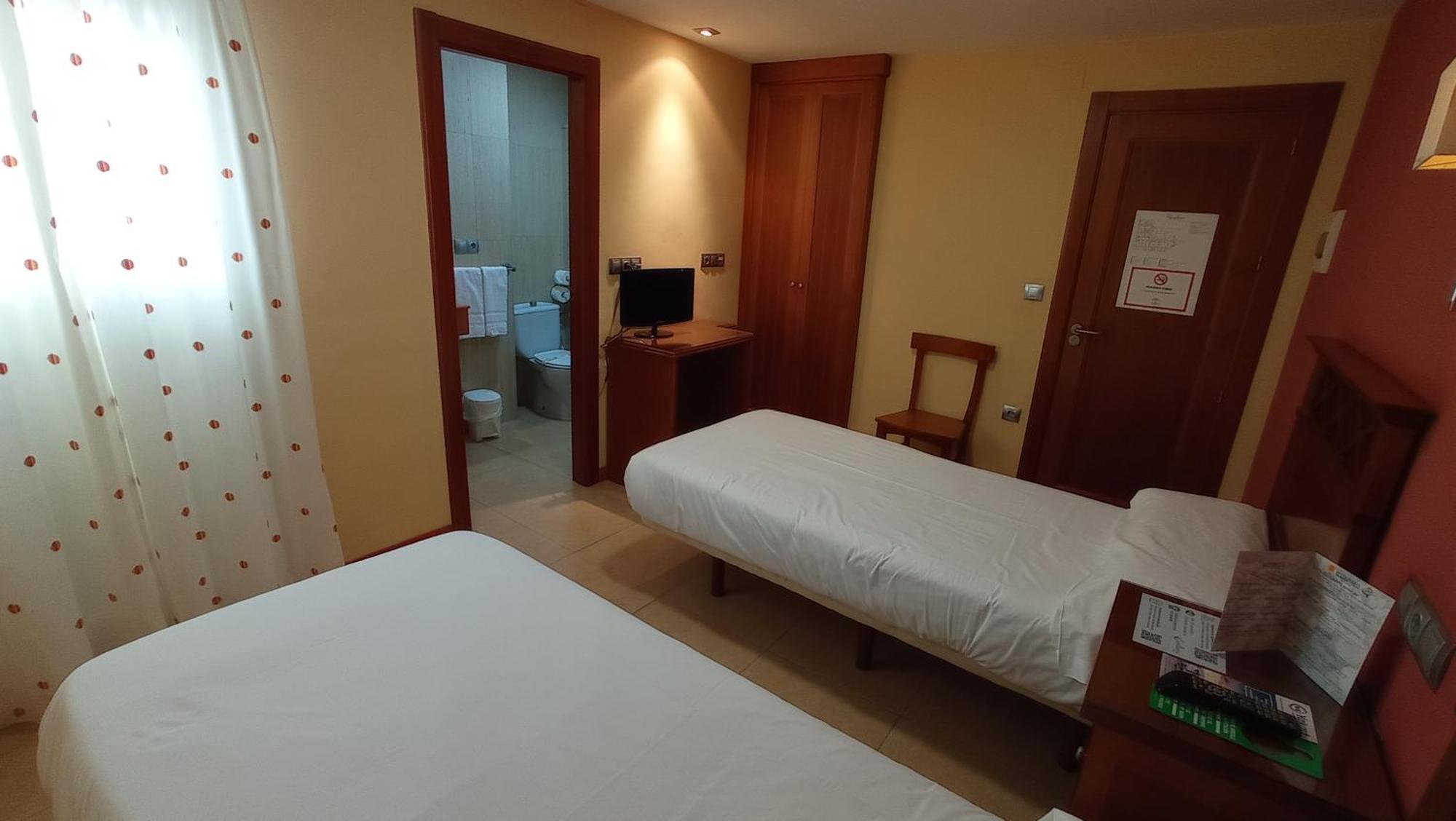 Pension Restaurante Casablanca Torreperogil Δωμάτιο φωτογραφία